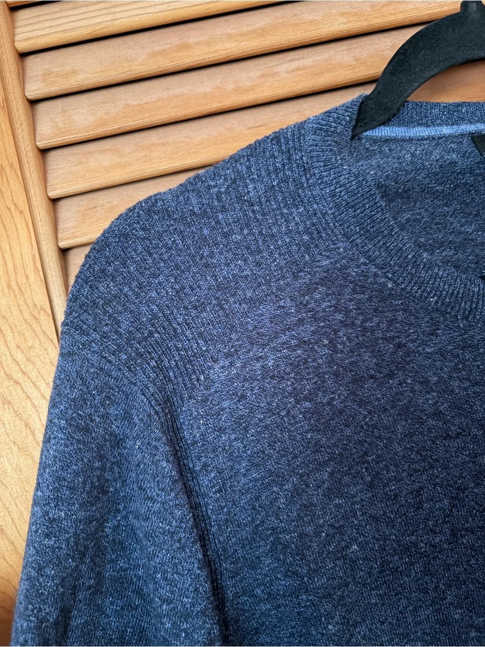 Banana Republic mens Silk Linen crewneck Sweater in blue size L